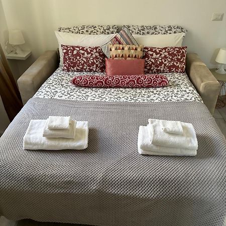 Joy House -Central City Near Metro Arco Della Pace Brera-Entire Apartment Perfect For Work & Play, Nightlife With Ac & Fast Wifi Welcome To The Cool Joy House! Милан Экстерьер фото