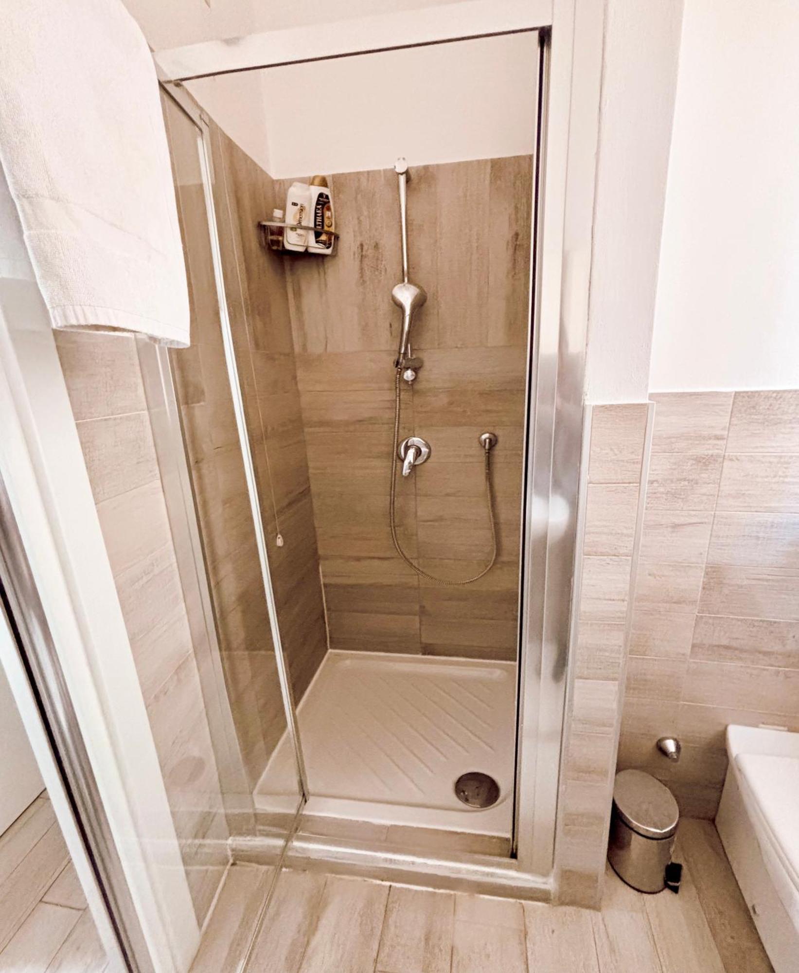 Joy House -Central City Near Metro Arco Della Pace Brera-Entire Apartment Perfect For Work & Play, Nightlife With Ac & Fast Wifi Welcome To The Cool Joy House! Милан Экстерьер фото